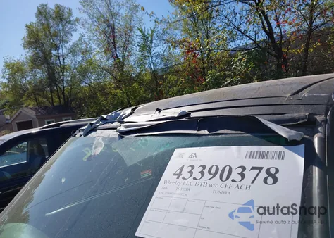 2005 Toyota Tundra Sr5 V8 z USA, uszkodzony, nr VIN 5TBBT44105S473288